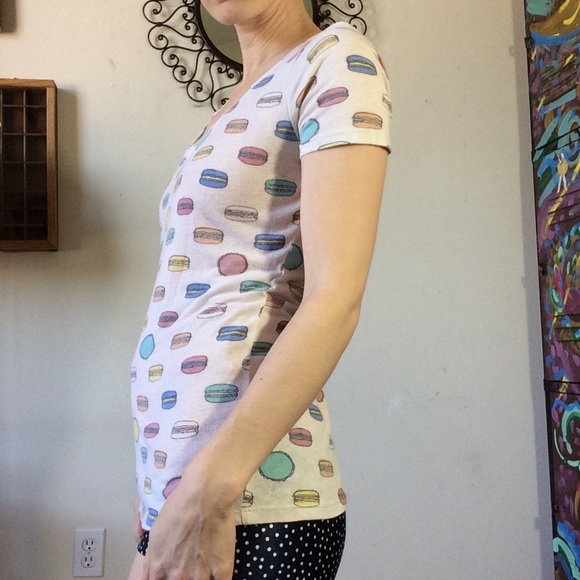 SOLD BDG Macaroon Tee Scoop Neck Macaroons - Picture 3 of 8